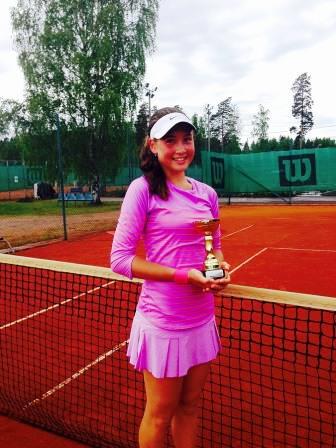 Первенство России среди юношей и девушек по теннису